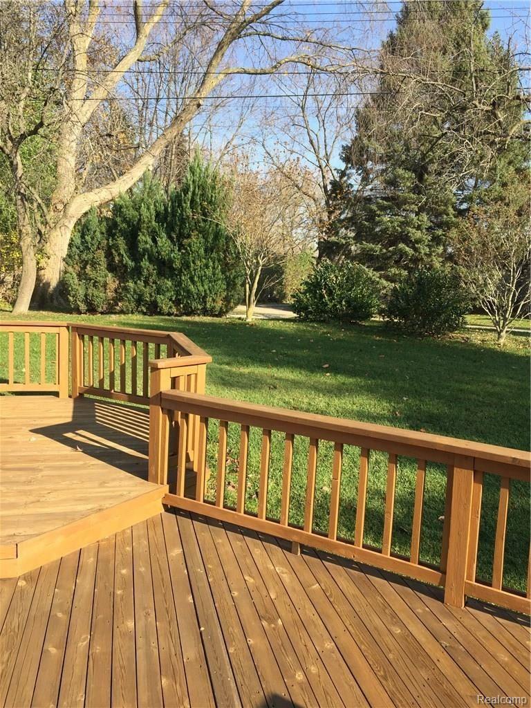 919 Stag Ridge Road Rochester, MI 48309 - Photo 14 of 17 IMG_1465.JPG