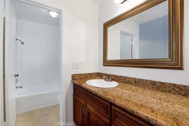 $450,000 | 5738 Skyview Way, Unit C, Agoura Hills, CA 91301