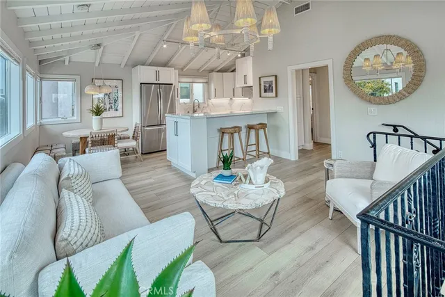 $10,000 | 410 Acacia Avenue, Corona del Mar, CA 92625