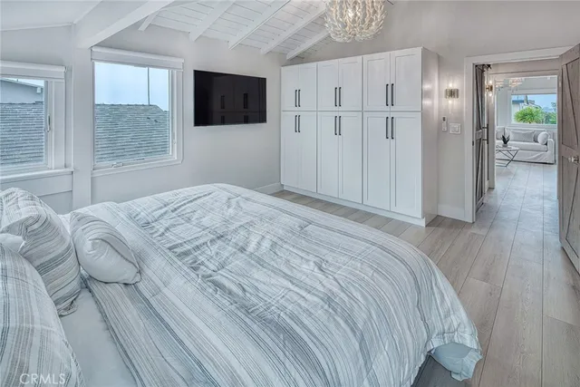 $10,000 | 410 Acacia Avenue, Corona del Mar, CA 92625