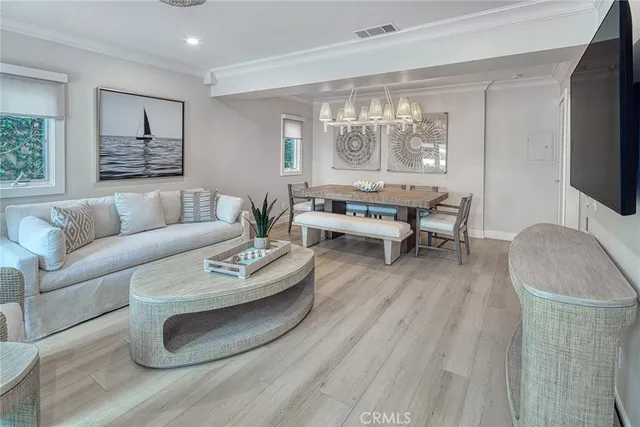 $10,000 | 410 Acacia Avenue, Corona del Mar, CA 92625