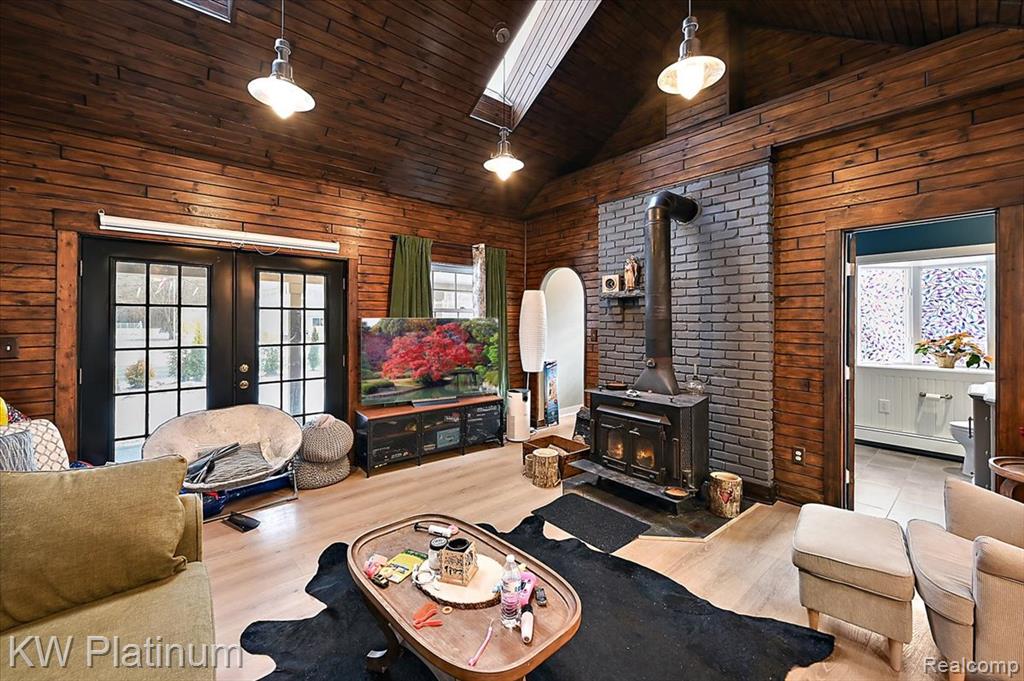 8658 Marsh Road Algonac, MI 48001 - Photo 24 of 81