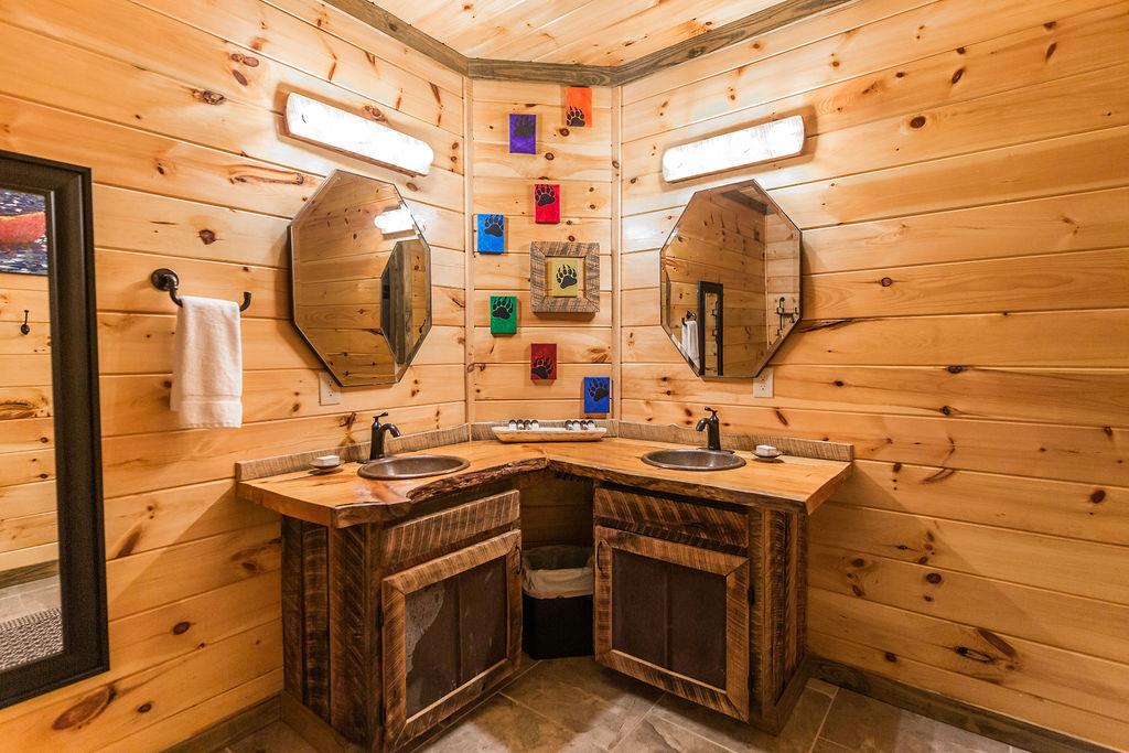 576 Century Blue Ridge Blue Ridge, GA 30513 - Photo 37 of 71 a bathroom with a sink and a mirror