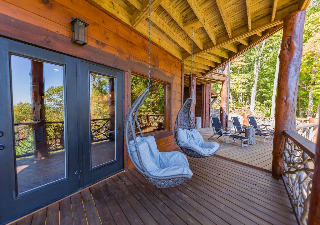 576 Century Blue Ridge Blue Ridge, GA 30513 - Photo 60 of 71 a room with wooden floors table and chairs