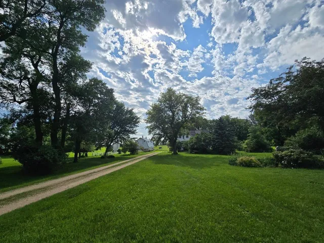 $415,000 | 2047 60th Avenue, Pipestone, MN 56164