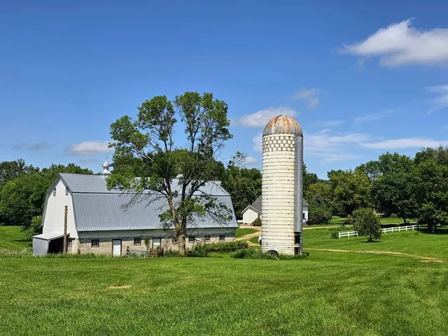 $415,000 | 2047 60th Avenue, Pipestone, MN 56164