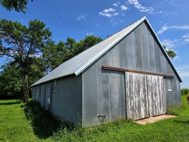 $415,000 | 2047 60th Avenue, Pipestone, MN 56164