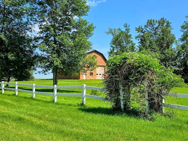 $415,000 | 2047 60th Avenue, Pipestone, MN 56164