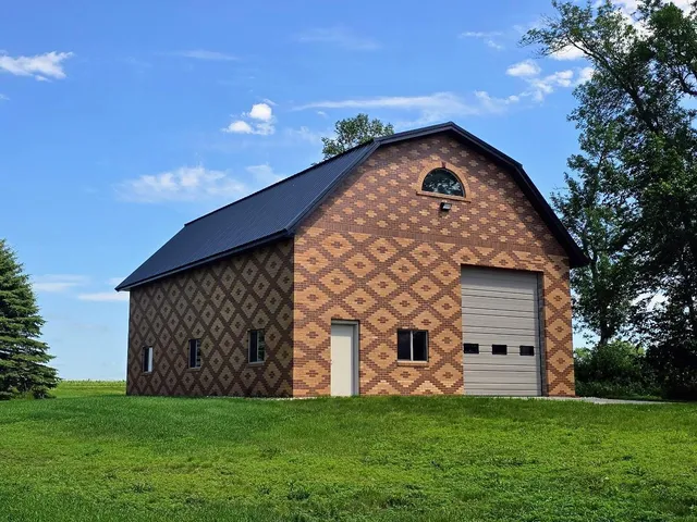 $415,000 | 2047 60th Avenue, Pipestone, MN 56164