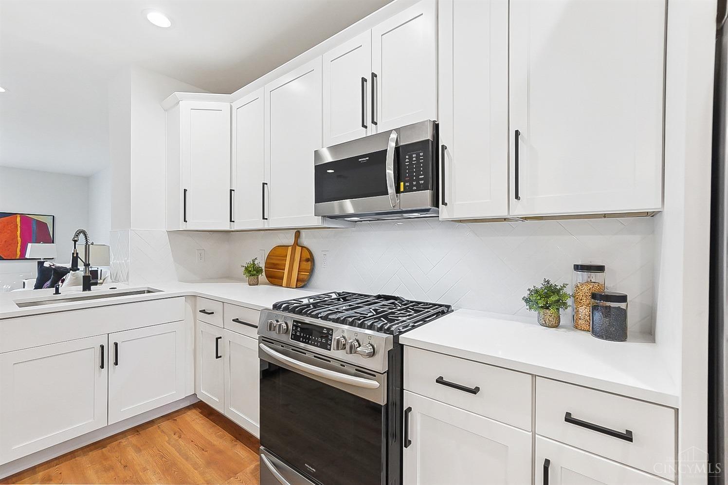 5812 Montgomery Road Cincinnati, OH 45212 - Photo 10 of 40