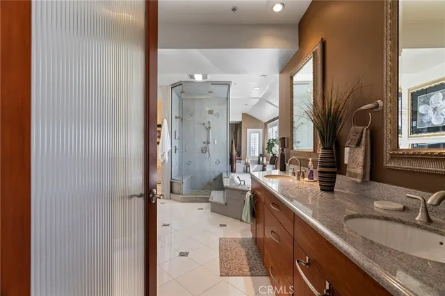 $8,500 | 1314 Pacific Coast Highway, Unit D, Huntington Beach, CA 92648