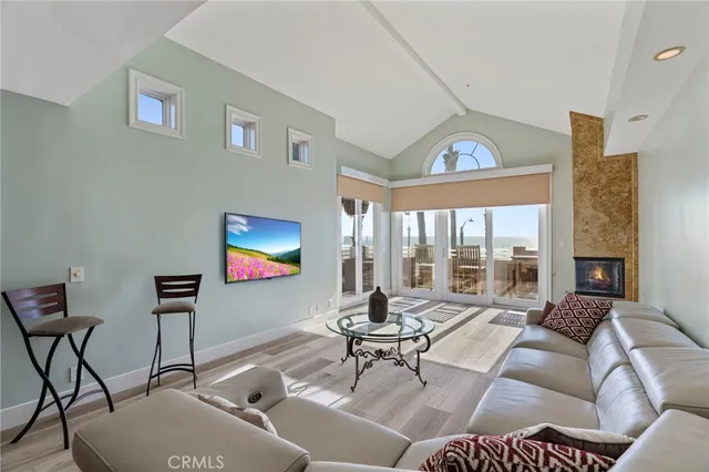 $8,500 | 1314 Pacific Coast Highway, Unit D, Huntington Beach, CA 92648