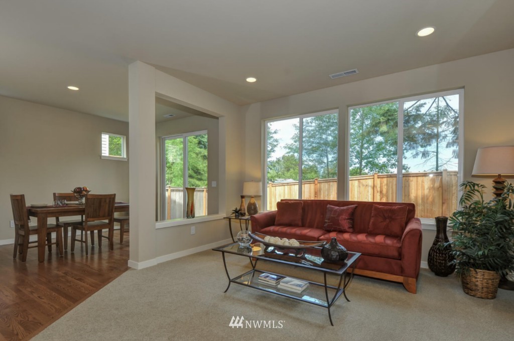 4722 Northeast 3rd Place, Unit 9 Renton, WA 98059 - Photo 3 of 15
