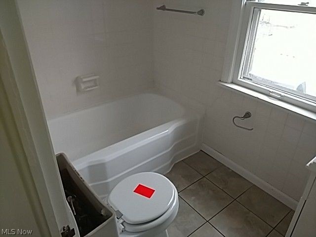 1098 Avondale Road Cleveland, OH 44121 - Photo 15 of 16