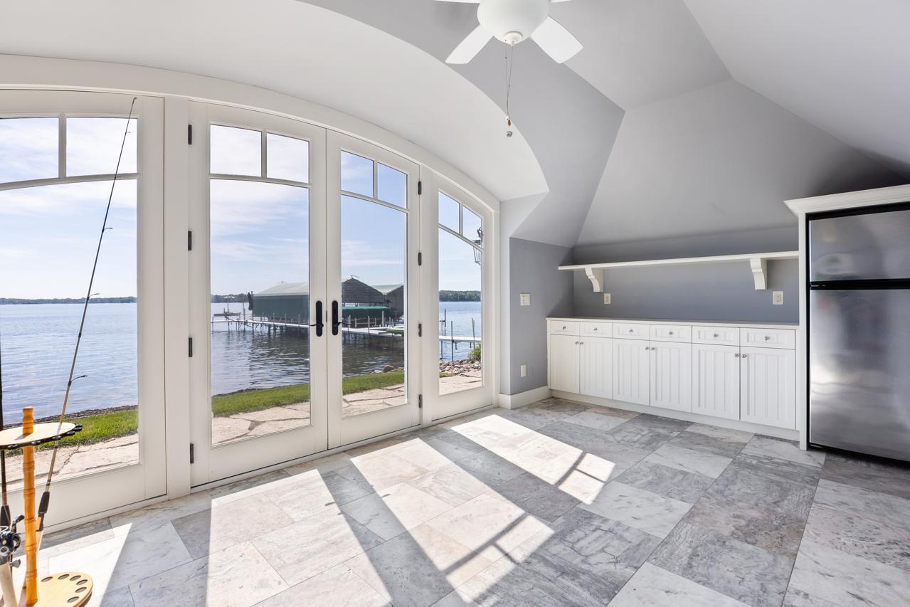 372 Ferndale Road South Wayzata, MN 55391 - Photo 61 of 81 Gallery Image 61