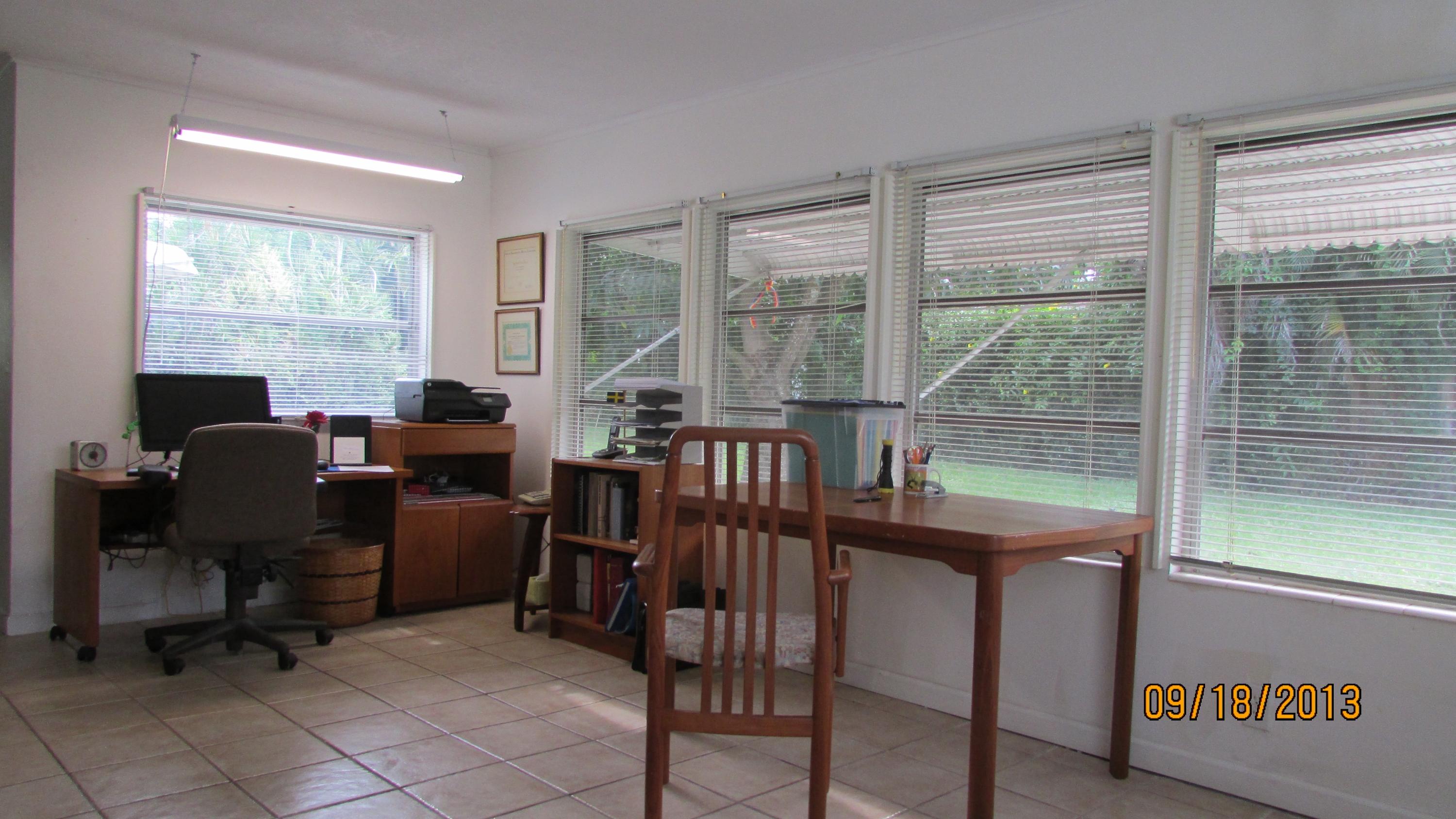 118 Norfolk Road Jupiter, FL 33469 - Photo 8 of 9 IMG_0102