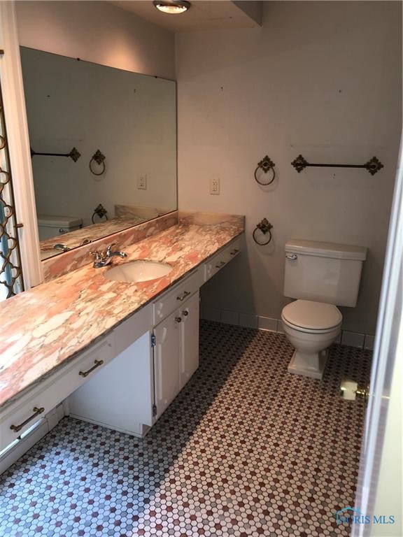3912 Surrey Road Toledo, OH 43623 - Photo 1 of 10 Gallery Image 1