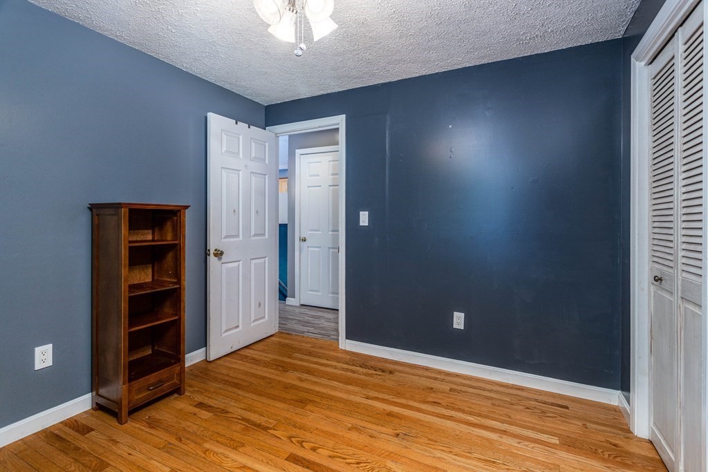 26 Keyes Road Gardner, MA 01440 - Photo 9 of 21 Gallery Image 9