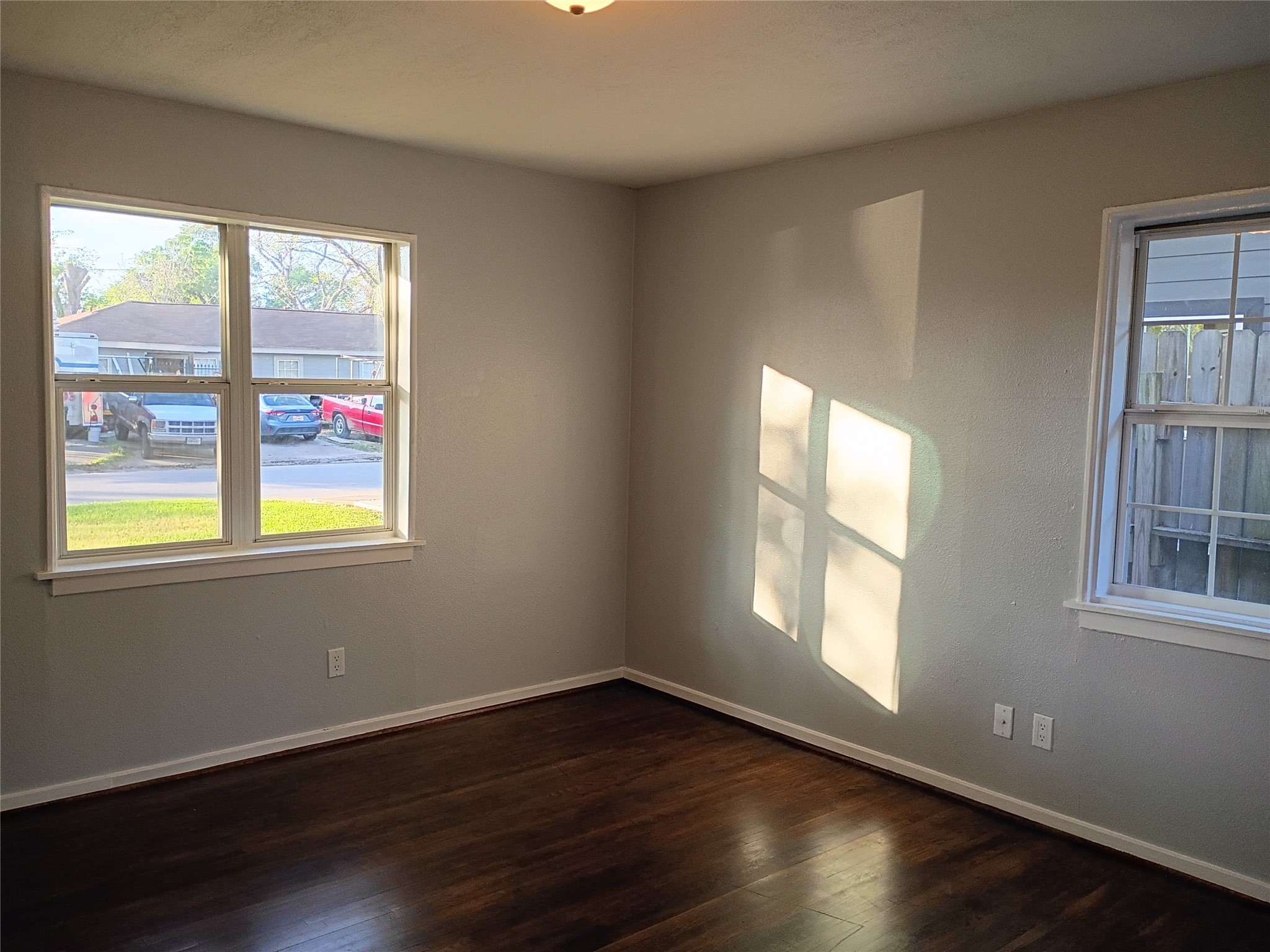 811 Loper Street Houston, TX 77017 - Photo 13 of 35 Pic 13
2nd Bed