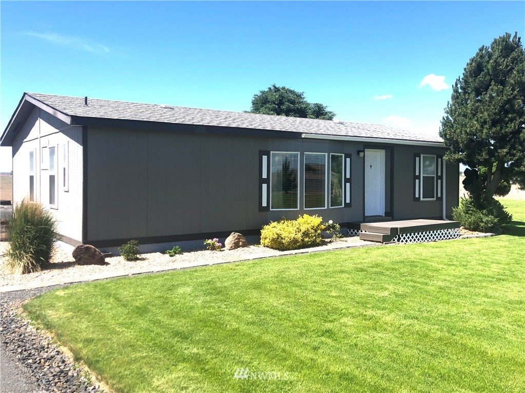 8570 Neppel Road Northeast Moses Lake, WA 98837 - Photo 1 of 28 Gallery Image 1