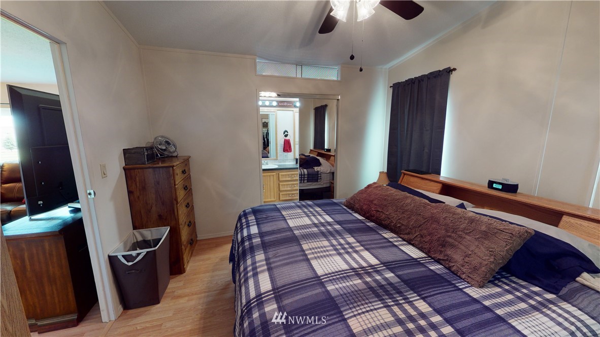 8570 Neppel Road Northeast Moses Lake, WA 98837 - Photo 15 of 28 Gallery Image 15