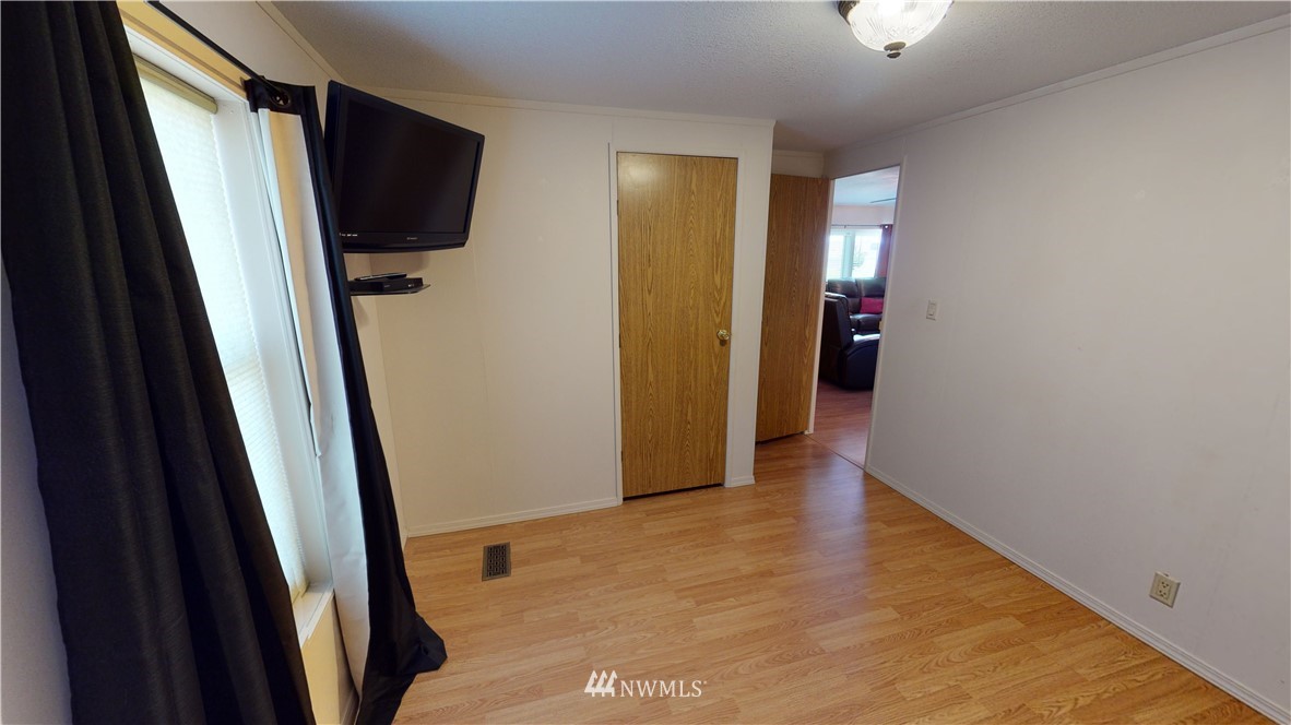 8570 Neppel Road Northeast Moses Lake, WA 98837 - Photo 18 of 28 Gallery Image 18