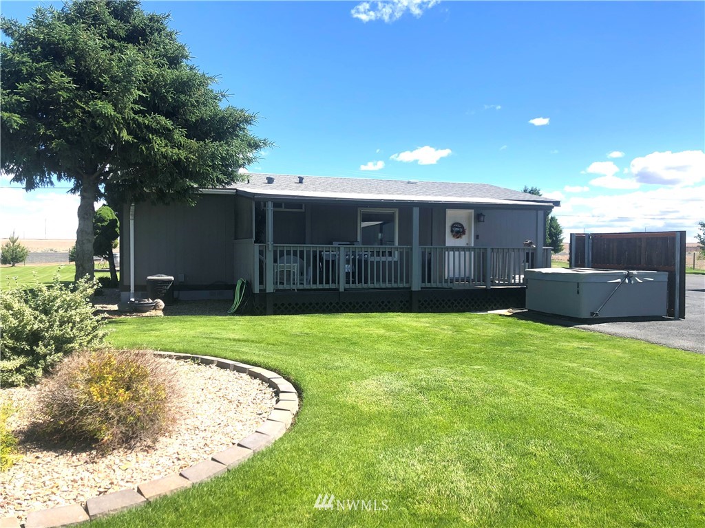 8570 Neppel Road Northeast Moses Lake, WA 98837 - Photo 4 of 28 Gallery Image 4