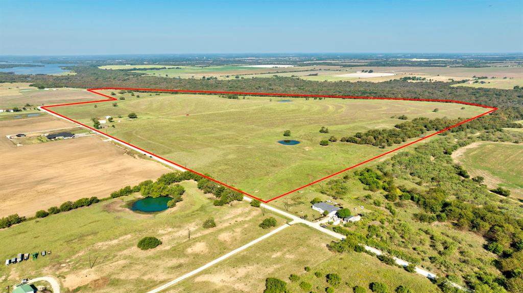 831 Baker Road Tioga, TX 76271 - Photo 5 of 27 a view of an ocean and beach
