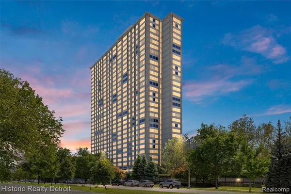 $89,000 | 1300 East Lafayette Street, Unit 905, Detroit, MI 48207