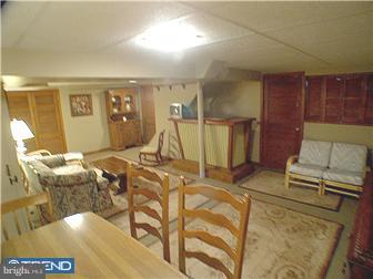 1139 Cumberland Road Abington, PA 19001 - Photo 11 of 12 Family Room