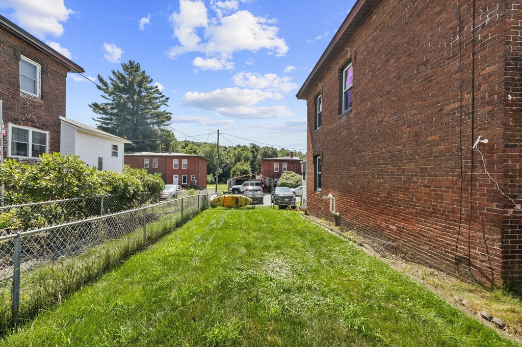 2271 Main Street Warren, MA 01092 - Photo 5 of 42 Gallery Image 5