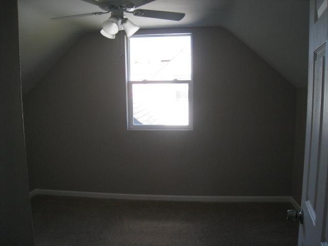 436 South James Road Columbus, OH 43213 - Photo 9 of 16