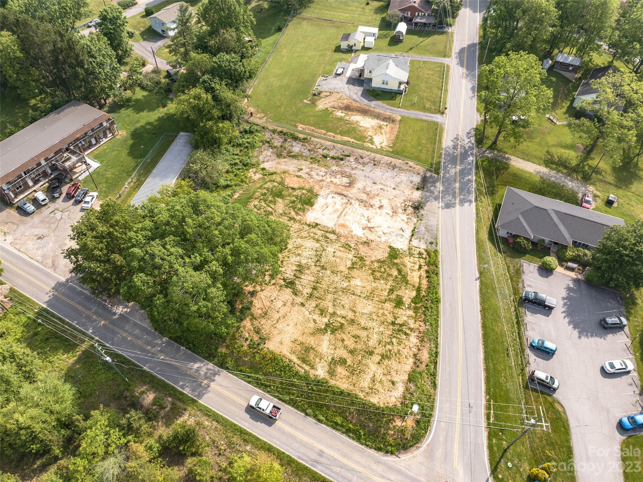 35 Lee Road Clyde, NC 28721 - Photo 11 of 15