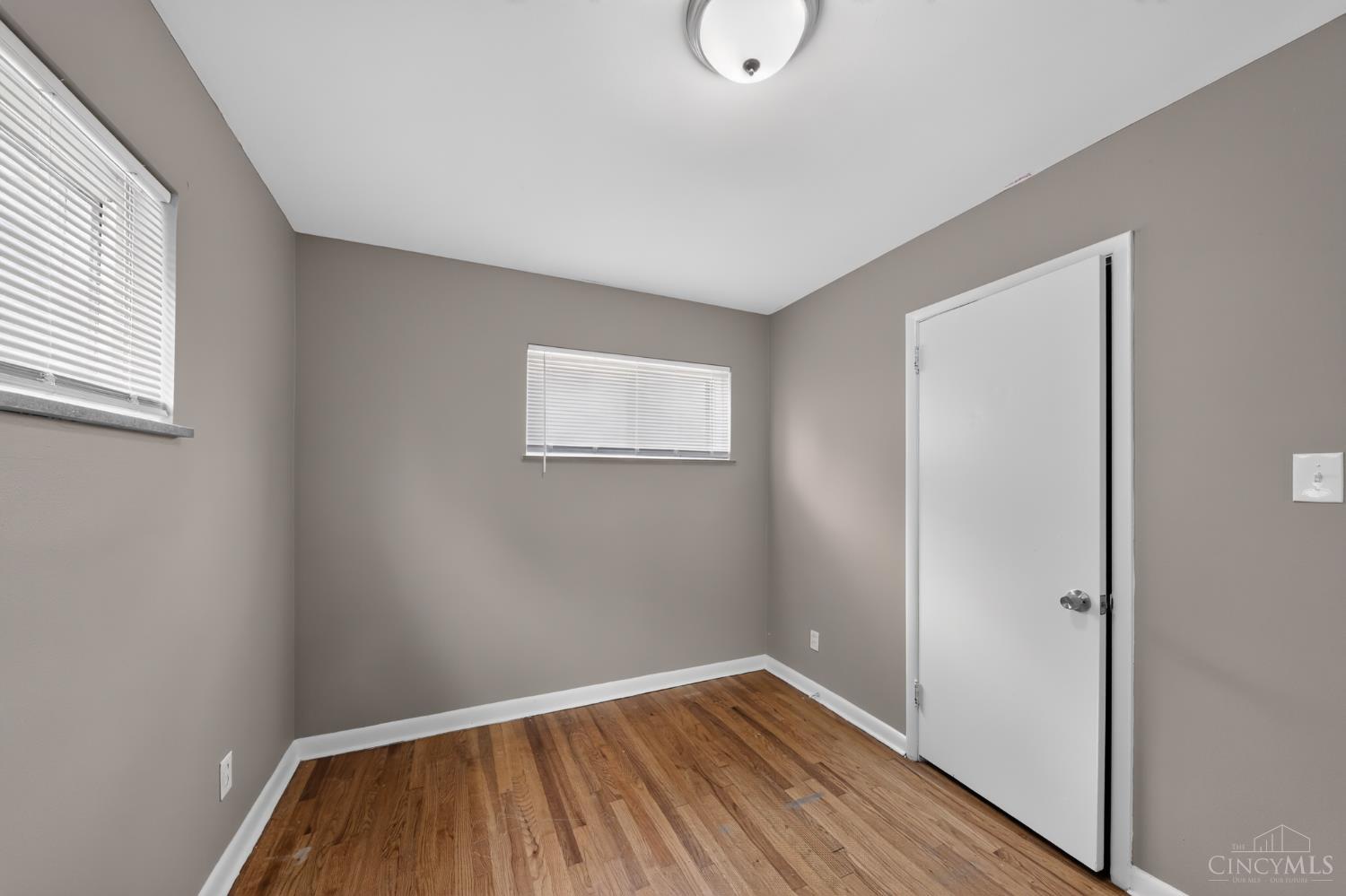 1119 Anderson Ferry Road Cincinnati, OH 45238 - Photo 16 of 31