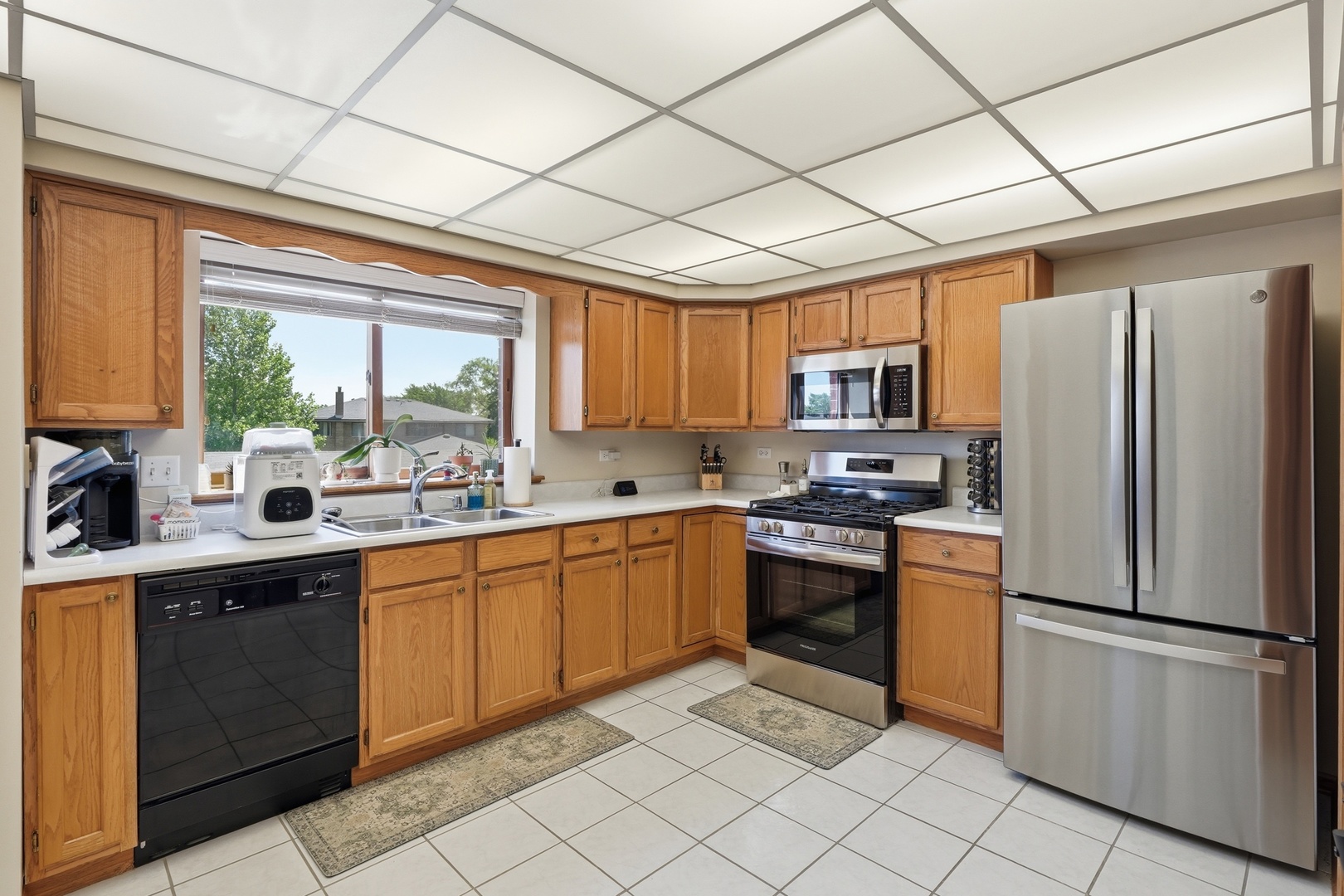 18206 Rita Road, Unit 2B Tinley Park, IL 60477 - Photo 4 of 28