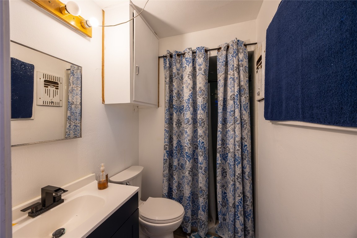 7718 Dillon Street Houston, TX 77061 - Photo 15 of 25