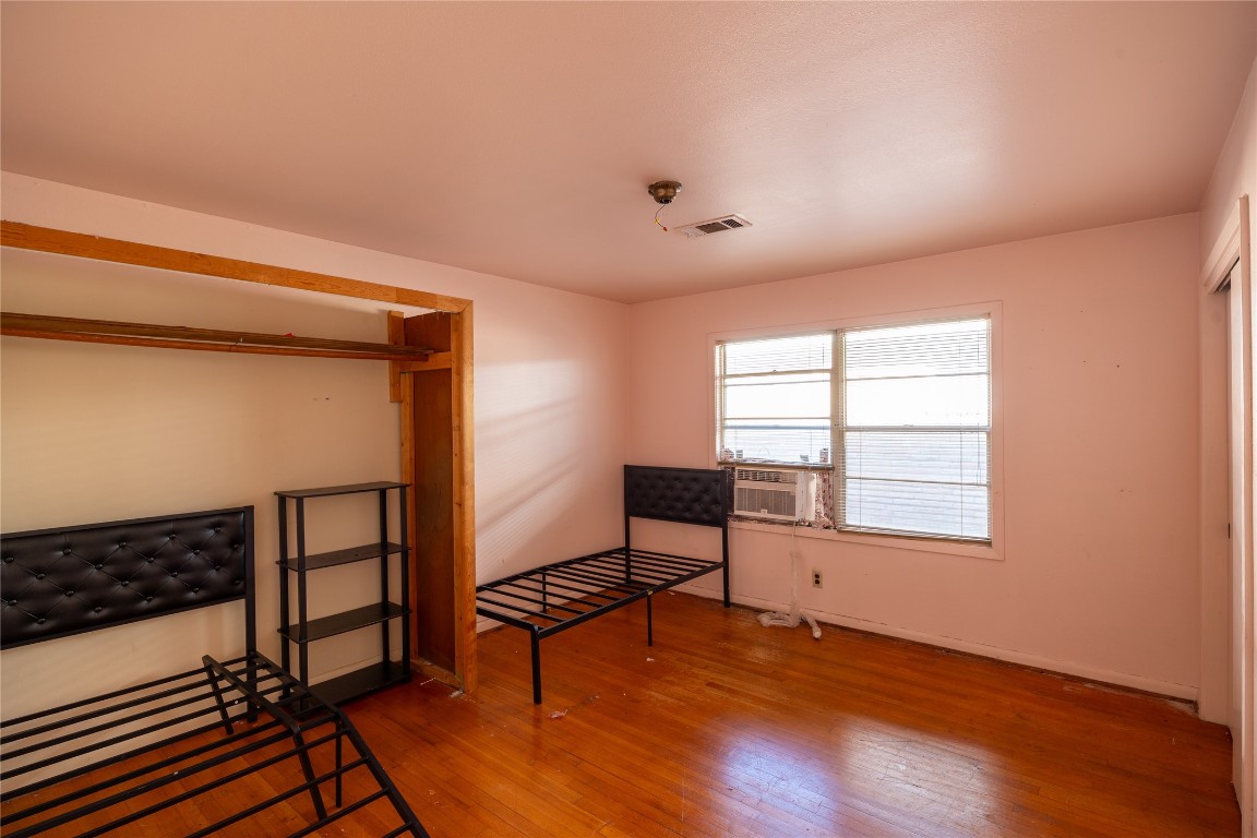 7718 Dillon Street Houston, TX 77061 - Photo 17 of 25