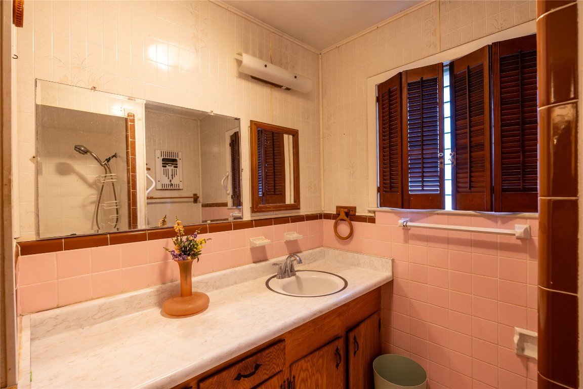 7718 Dillon Street Houston, TX 77061 - Photo 19 of 25