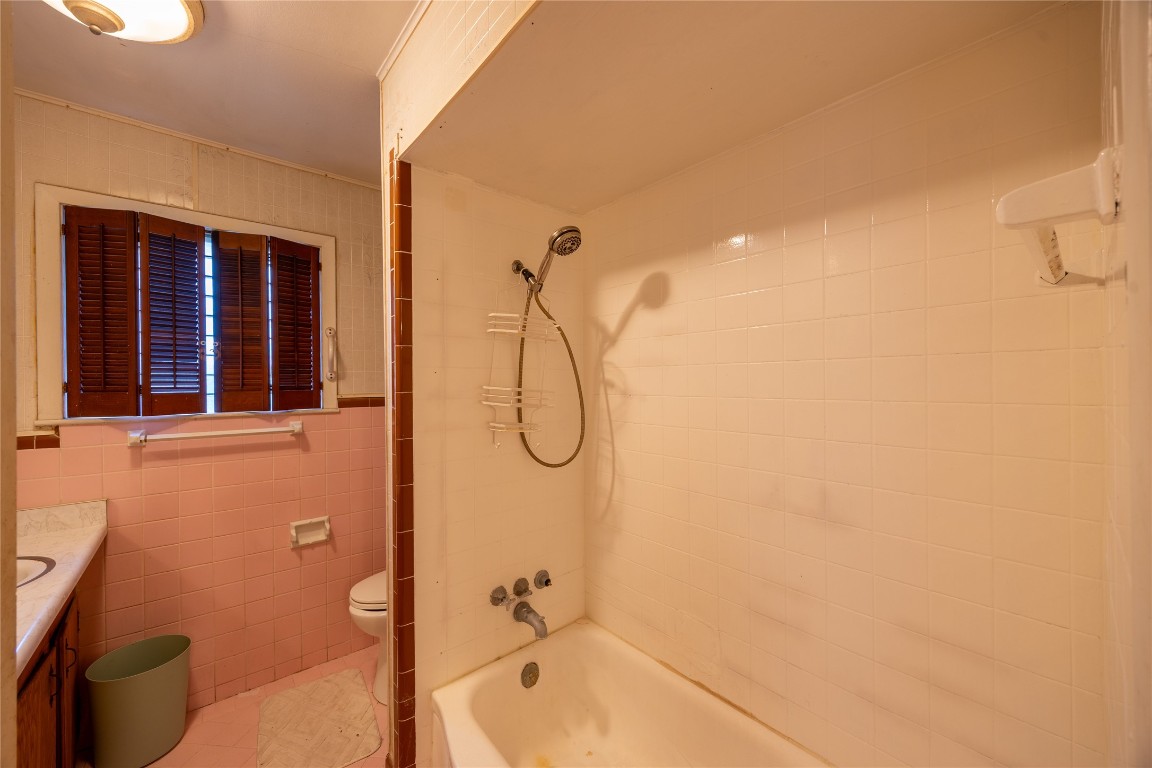 7718 Dillon Street Houston, TX 77061 - Photo 20 of 25