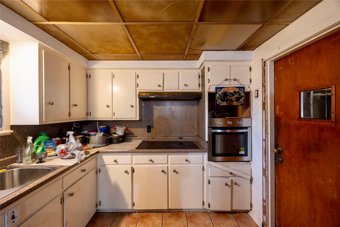 7718 Dillon Street Houston, TX 77061 - Photo 4 of 25