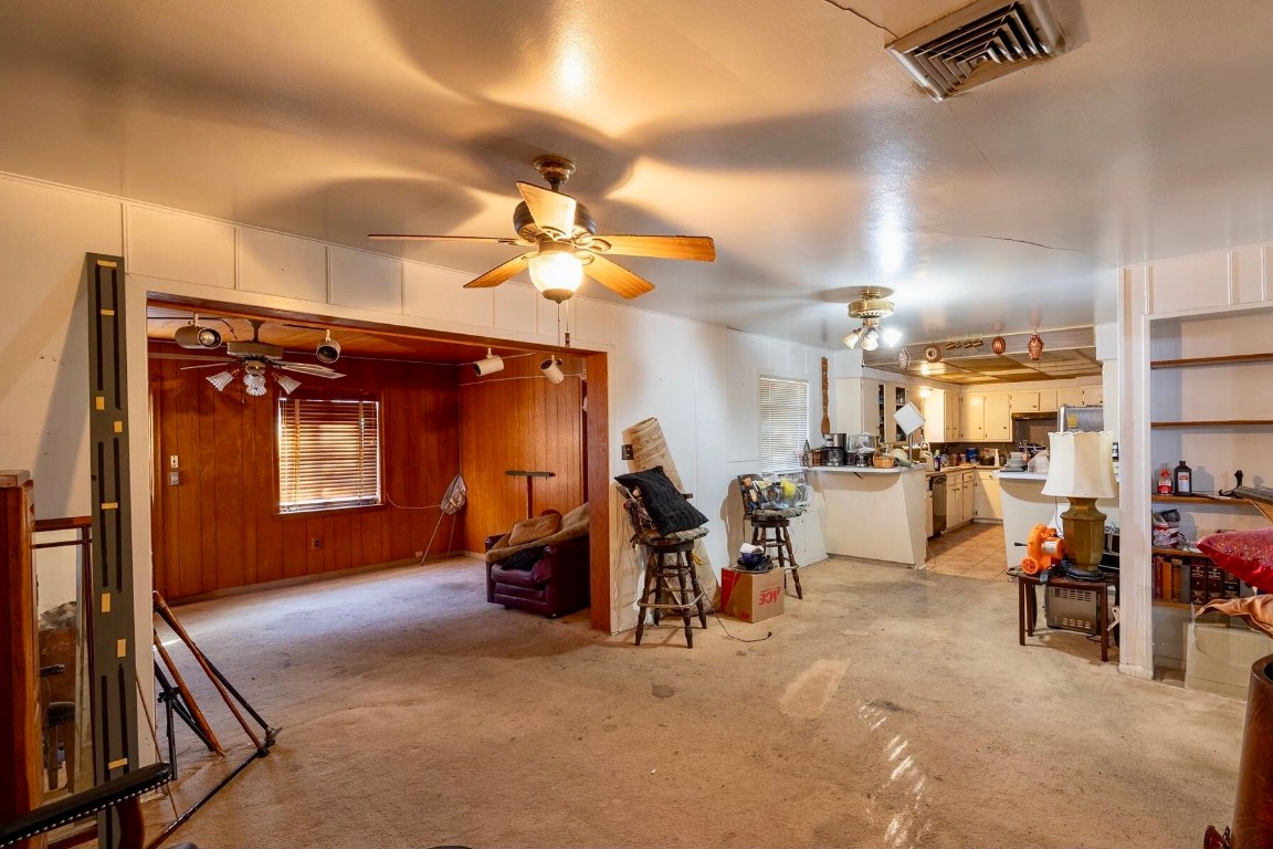 7718 Dillon Street Houston, TX 77061 - Photo 8 of 25