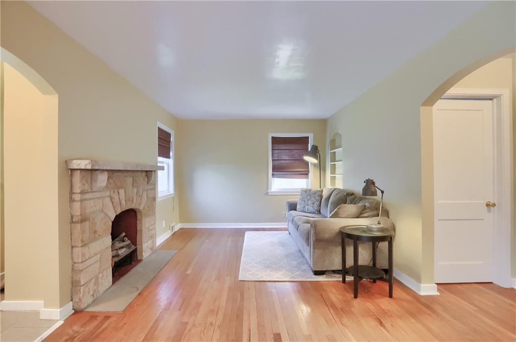 41 Perry Lane Pittsburgh, PA 15229 - Photo 5 of 37 Gallery Image 5