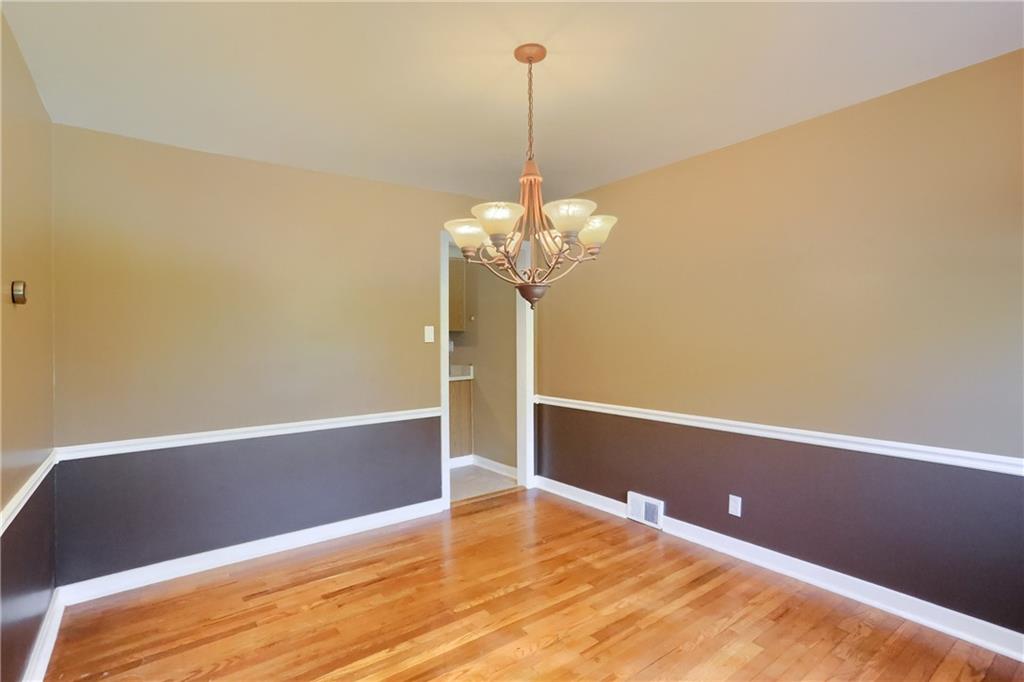 41 Perry Lane Pittsburgh, PA 15229 - Photo 8 of 37 Gallery Image 8