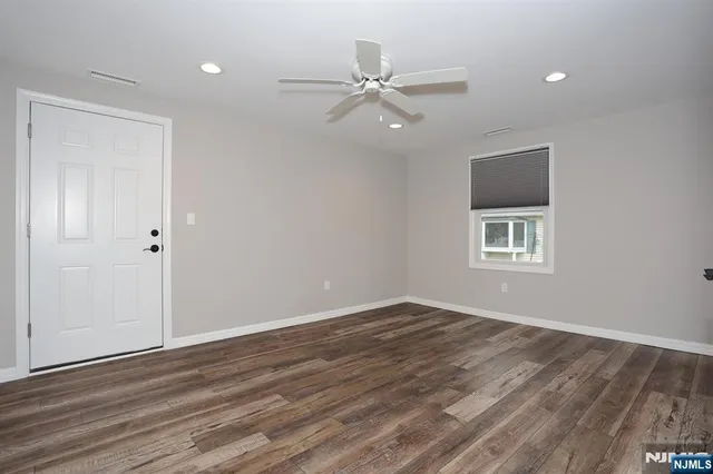 $999,900 | 129 Sanford Avenue, Emerson, NJ 07630