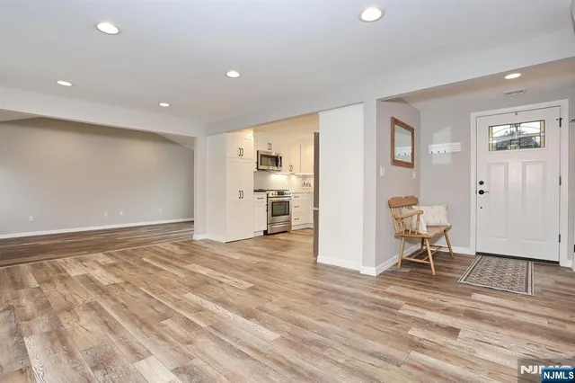 $999,900 | 129 Sanford Avenue, Emerson, NJ 07630