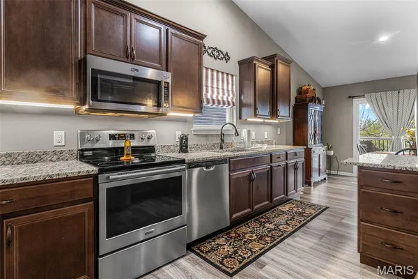 $274,999 | 1592 Hickory Landing, De Soto, MO 63020