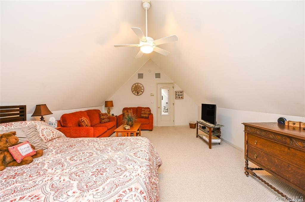 828 Pond View Road Riverhead, NY 11901 - Photo 29 of 35 Gallery Image 29