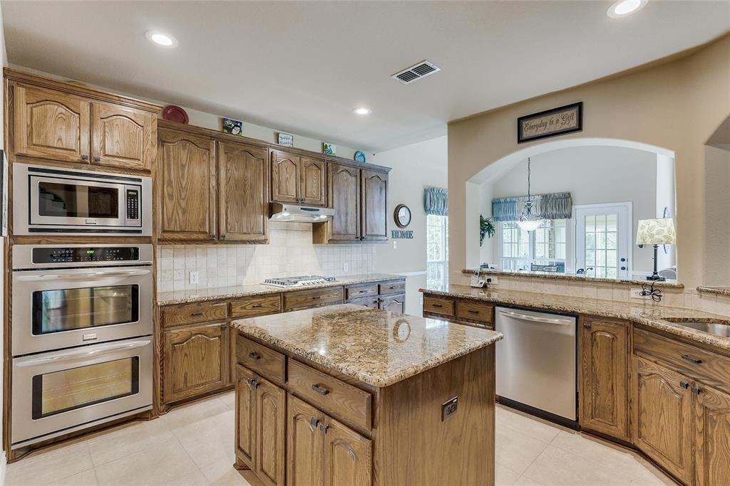 8313 Bishop Pine Road Denton, TX 76208 - Photo 10 of 30