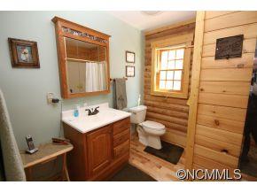 228 Vehorn Road Fairview, NC 28730 - Photo 11 of 20 Gallery Image 11