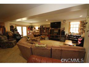228 Vehorn Road Fairview, NC 28730 - Photo 12 of 20 Gallery Image 12